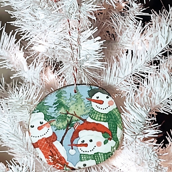 Hand Crafted Decoupage Wooden Christmas Ornament/Winter Snowmen/Tree Decor - Picture 1 of 3